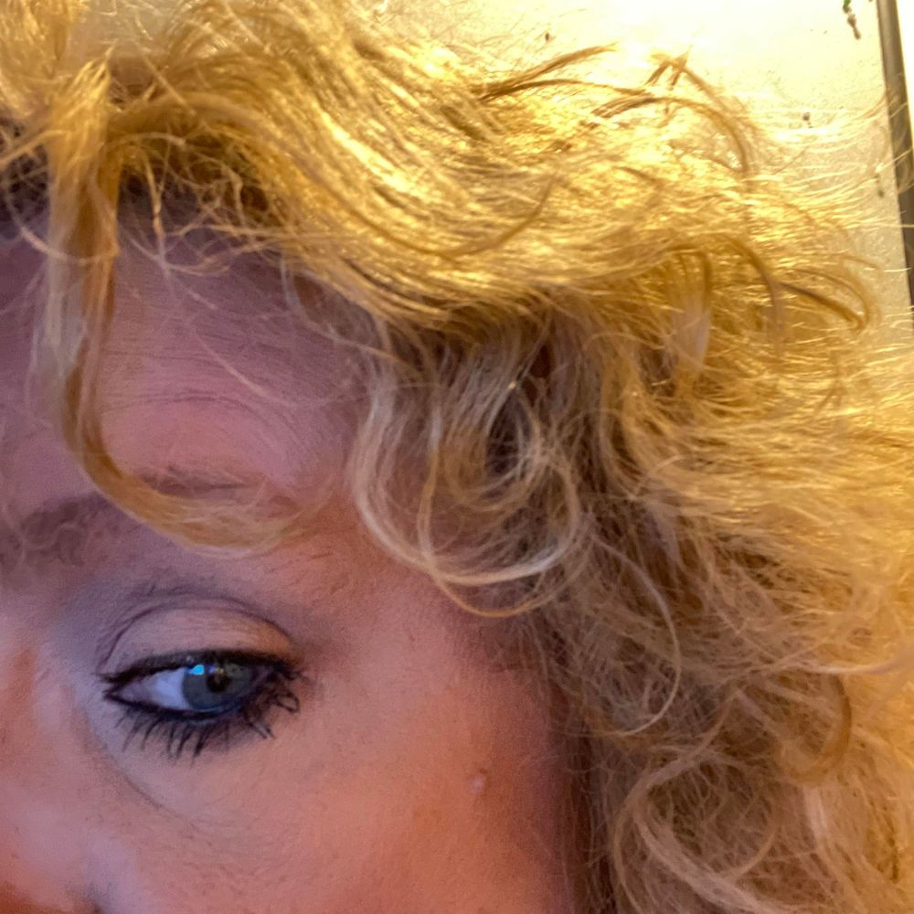Meet your Posher, Denise